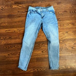 Old Navy Rockstar Skinny Mid Rise Jeans